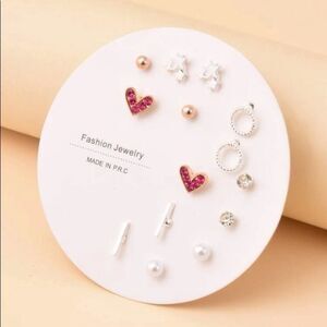 𝅺7 Pair Variety Pack Minimalist Earrings